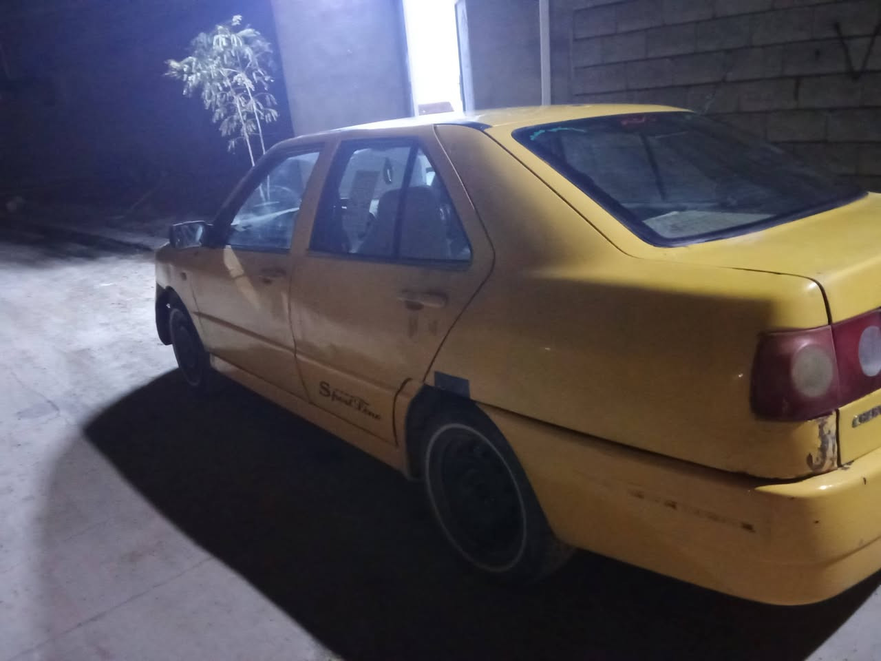 لبيع موديل 10 
سنوي جديد له 2029 رقم بغداد دفتر بنزين 
كير محرك كورلا أوتوماتيكيا 
4 تاير جديد باتري جديد صدر جديد
مكاني كركوك 
سعر 25 ورق
***********
