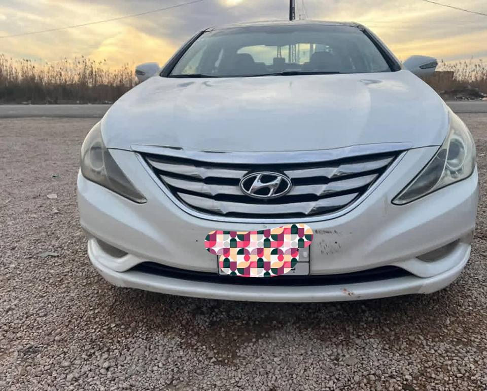 107سوناته خليجي موديل 2011فووول واحد على واحد كير تبريد مكينه خير من الله بيه جاملغ خلفي كلير فقط سيارا جديده ترأيه كلش حلو وناعم السعر 107 وبيه مجال بسيط، مكينه ٢٤٠٠دوش بغداد رقمه عنواني حله مركز مدينه *********** حلة, بابل
