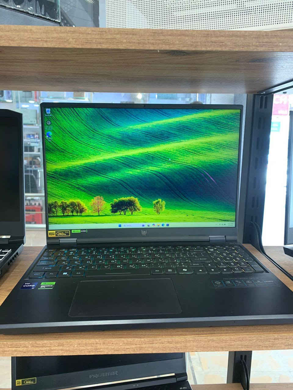 🔥 Laptop Gaming قوي للبيع 🔥

💻 Model: Predator Helios Neo 16  
⚡ CPU: Intel Core i9-14900HX  
🧠 RAM: 32GB DDR5  
💾 Storage: 1TB SSD NVMe  
🎮 GPU: RTX 4070  
🖥 Display: 240Hz – 3ms  

🚀 جهاز مناسب للألعاب الثقيلة، المونتاج، والتصميم بأداء عالي جداً.

💰 السعر: 1307$

📩 للاستفسار أو الحجز راسلني خاص. أربيل, العراق


**إذا كنت صاحب هذا الإعلان وتريد حذفه لأي سبب، رجاءا أرسل رسالة إلى الدعم الفني**