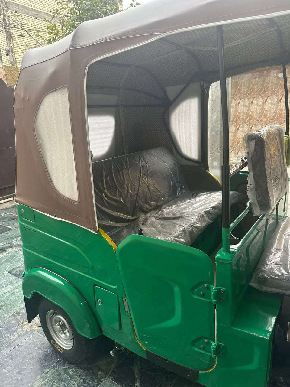 السلام عليكم شباب تكتك 22رقم وسنويه
كفاله عامه مكاني بغداد تقطع درويش ***********
