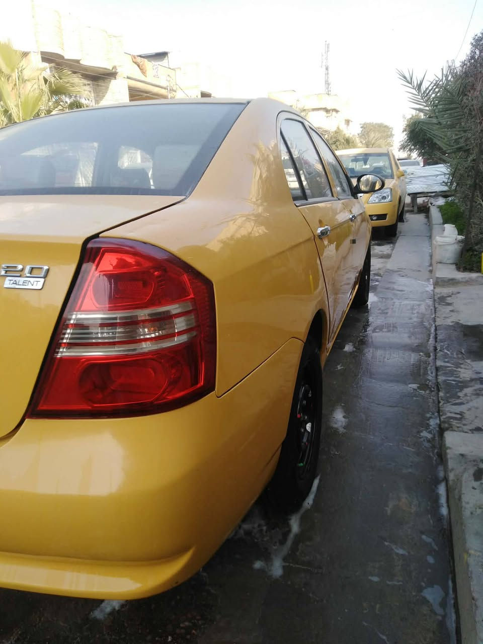 السلام عليكم للبيع ليفان 2013 سياره مكفولة من الضربه والصبغ ومدشمه عام صدر أمامي  وخلفي جديد تخم تاير جديد كير ومحرك خير من الله السعر 48 وبيهه مجال بسيط الاتصال *********** مكان بغداد الشعله مامتواجد عل فيس
