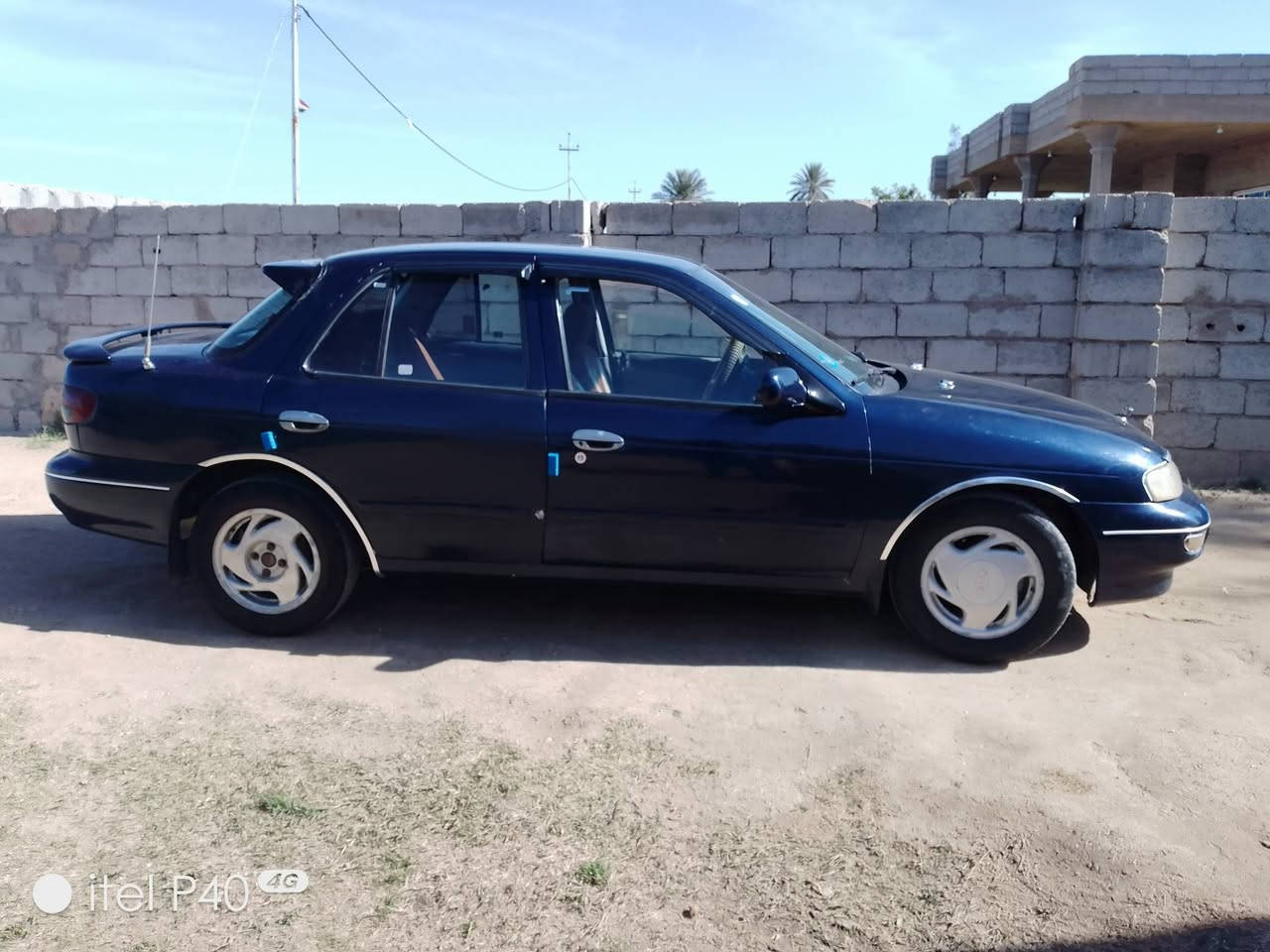 كيا سيفيا للبيع سعره 40وبيه مجال
موديل 95 مشروع وطني
رقم بغداد انكليزي 
 صبغ عام جمالي 
رقم ***********
سكن بغداد صدر اليوسفية
