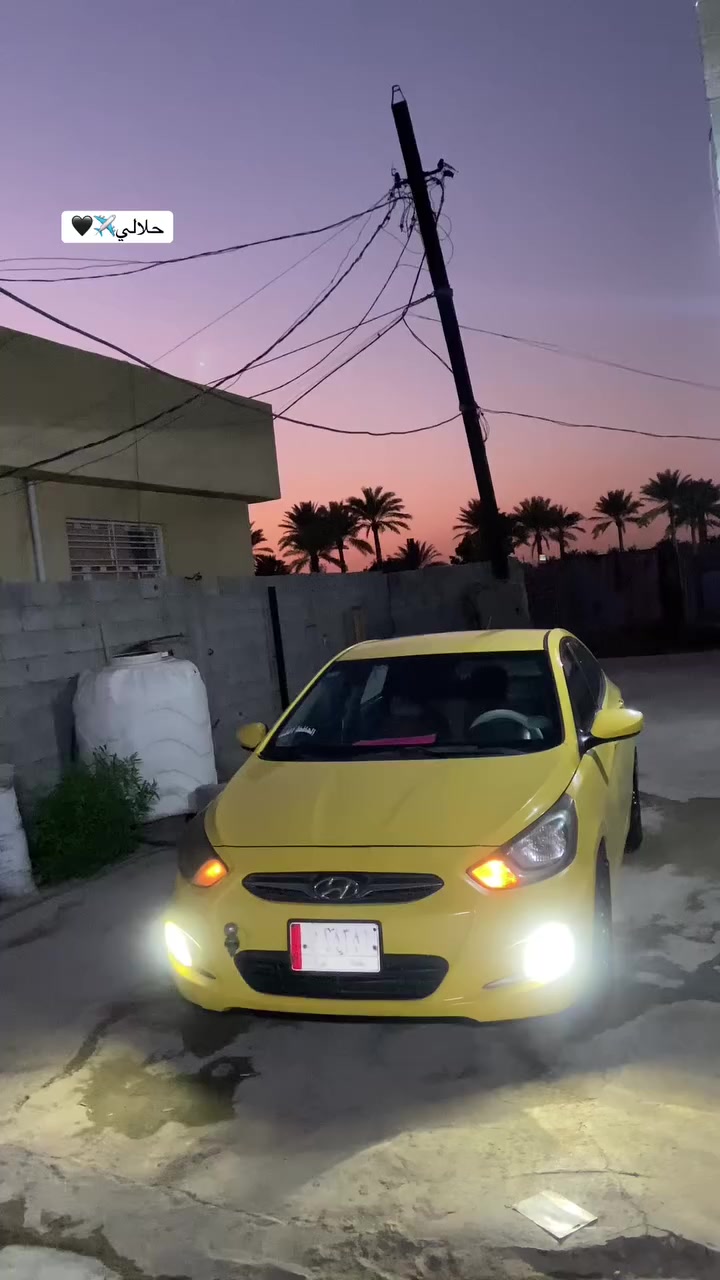 لسلام عليكم هونداي اكسنت GDiموديل 2013امريكي حادث جاملغ امامي وباقي السياره مكفول كله ليبل واحد السياره باقيه عل البصمه التحويل كاماله المعالمه مالته 
هيه غرامات كله مصفره تاخذ سياره جاهزه كبل لشارع 
مكاني :بغداد الدوره
***********
السعر ٧٥ وبي مجال
