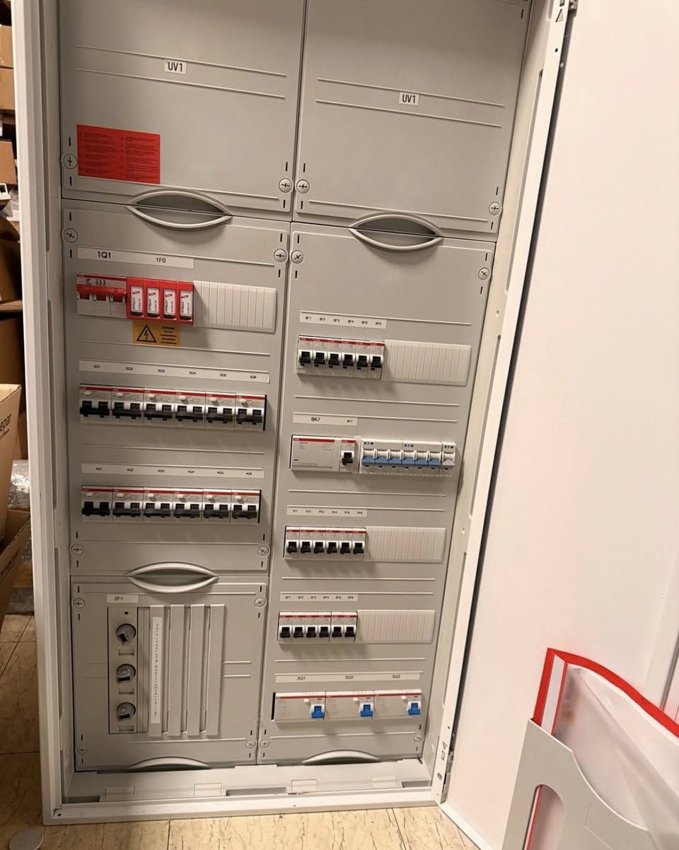 🔥 معدات ABB الأصلية بين إيديك الآن! 🔥  

نوفر لكم منتجات شركة ABB للألكترونيات الكهربائية بجودة ألمانية مضمونة:  
⚡ جوزات كهربائية  
⚡ عدادات إلكترونية  
⚡ سيركيتات للكهرباء  
⚡ كونفرتورات وإنفرترات  

مكاننا ألمانيا ونشحن مباشرة إلى العراق – بغداد ✈️📦  

للطلب والاستفسار تواصل ويانا على صفحتنا:  
4Tec Germany Tools

👇 يصلك كل جديد اشترك معانا على الصفحة


**إذا كنت صاحب هذا الإعلان وتريد حذفه لأي سبب، رجاءا أرسل رسالة إلى الدعم الفني**