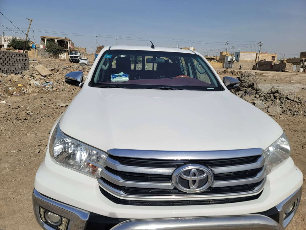 السلام عليكم تويوتا هايلكس 2019 فور ويل كويتي معروفه مواصفات الكويتي كير ومكينه مكفولات كير اوتوماتيك شركه سنوية جديده لل2031 تخم تاير جديد باتري جديد رقم انكليزي جديد مسويلها ادامه كامله  ربع دينار ماتصرف عليها تحويل ثاني يوم  مكان السياره ذي قار للبيع او امراوس والسعر وبقيه التفاصيل الاتصال على الرقم *********** وبيه واتس اب
