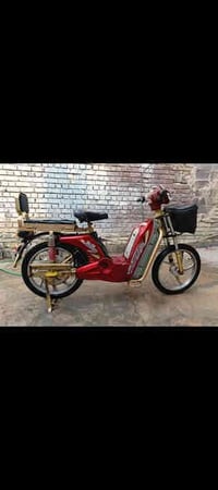 ماطور شحن للبيع بطارياته عل فحص نضافته مثل مشوفه كدامك سعره 300 اليريد...