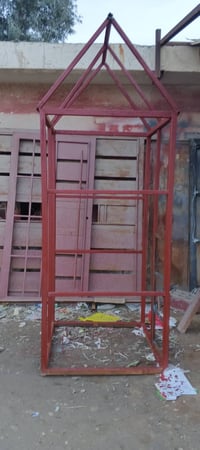 جميعا قفص بلابل للبيع سعر 75الف بي مجال هاذ رقمي 07506649748