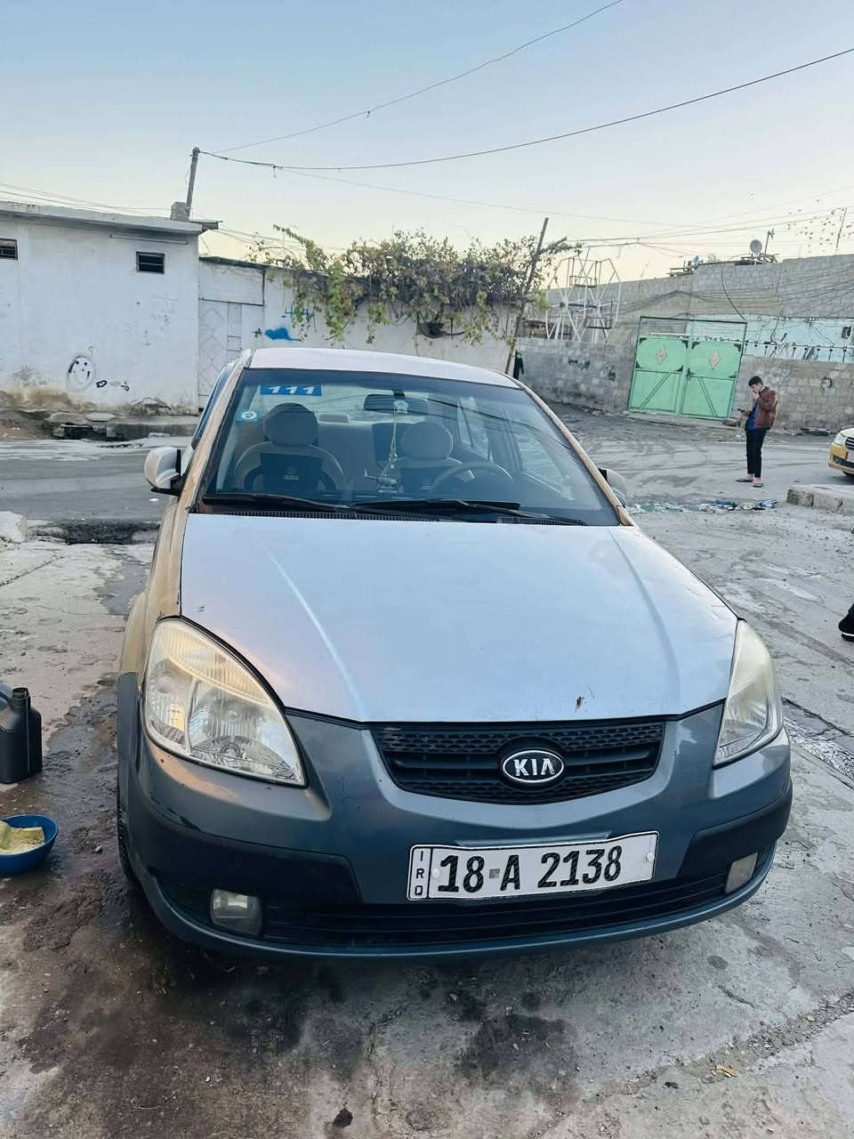 سلام عليكم سلام عليكم سياره كيا البيع موديل 2006 رقم بابل ضرر بيه واكعه على تكمه ابلوكه شرط وكاله او تحويل كابون بنزين بيه سعر 60 او بيه مجال رقم الهاته ***********
