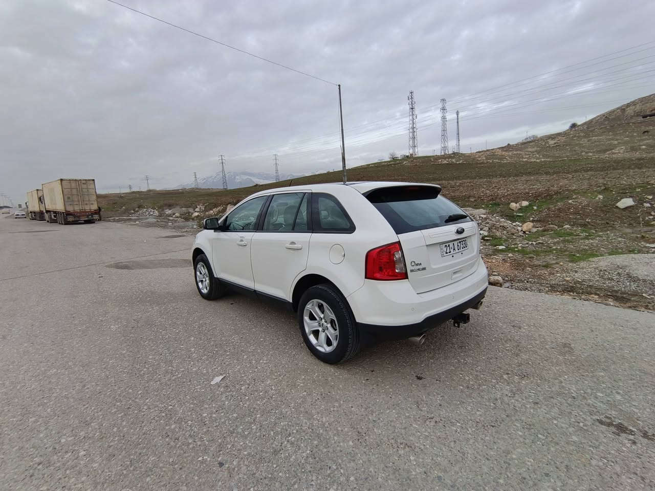 ‎فۆرد ئیدج 2013
‎شەریکەی نیڤا خلیجی
‎پانۆراما
‎دەبڵ ئەکسل
‎شاشەگەورە
‎کوشن جلد - هیتەر - کارەبایی
‎کۆدی دەرگا
‎شەش بستۆن v6
‎ناوکرێمی
کامێرا و حاسە
‎بەناوی خۆمەوەیە
200 هەزار km ڕۆیشتوە
مەکینە و گێڕ و دەبڵ ئەکسل و کارەبایی بەشەرت
‎سەنەوی و ژینگە و ڕێگەوبانی تازەیە
‎یەک چەمەلغی پێشەوە سەکن بۆیاخە بێ ناوگرتن
***********
