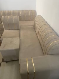 تخم ديوان للبيع ١٠ مقاعد مع ميز تلفزيون السعر ٣٢٥ مع التوصيل داخل بغدا...