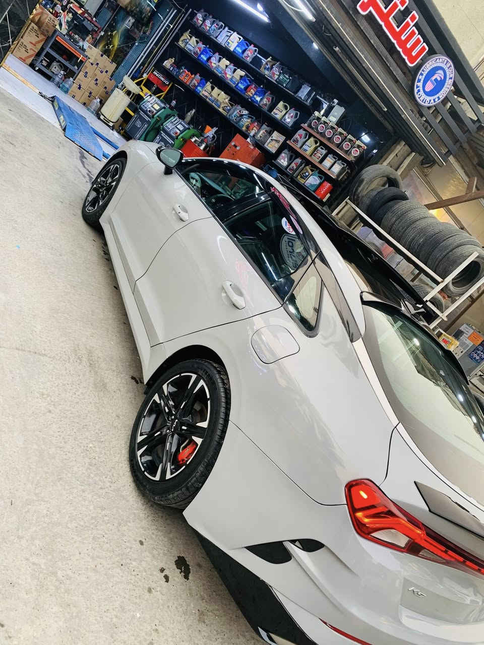 منتظر وسام @السلام عليكم كيا فايف موديل ٢٠٢٢ وارد أمريكي سياره فول جي تي لان بونوراما رقم اربيل بسمي تحويل ثاني ويم حادث 
٣ قطع صبغ 
بجم كبس 
مكاني حي جامعه بغداد *********** السعر ١٧١ وبيها مجال
