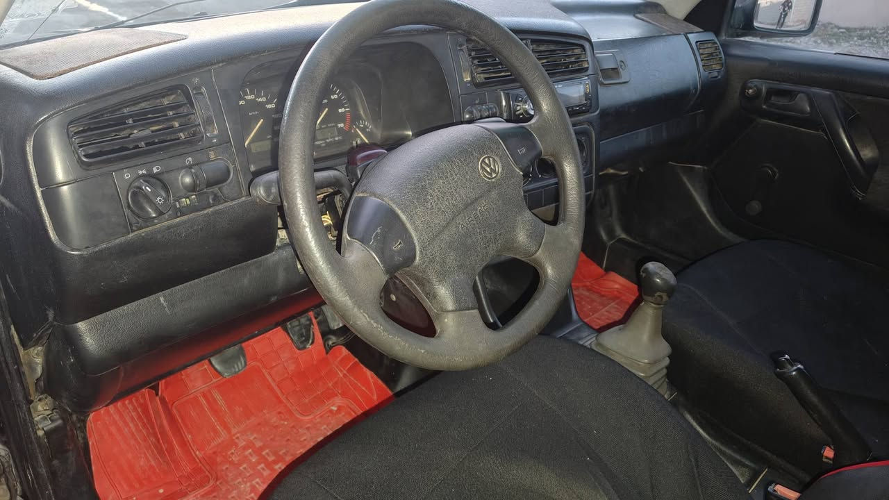 السلام عليكم للبيع كولف موديل 92 كير عادي محرك 18 بدون صبغ بلادي سنويه ساقط 2019 رقم كركوك سعر 40 بي مجال رقم موبايل ***********
