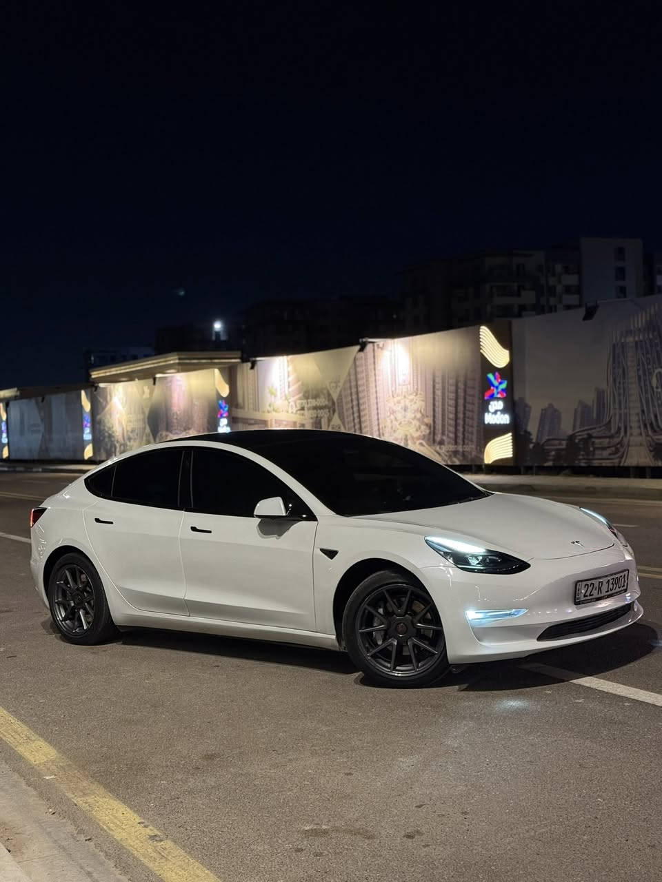 البيع تسلا مودل 3
موديل 2023 
ماشية 27 الف 
السعر 175 
حادث جاملغ وباب 
بدون شواصي 
السياره مصروف عليهه 
عليهه دركه كاربون فايبر 
وغرفة بيضة 
وستاند شاشة متحرك 
وجنح كاربون فايبر 
 وكت داخلي ابيض 
للاستفسار ***********
