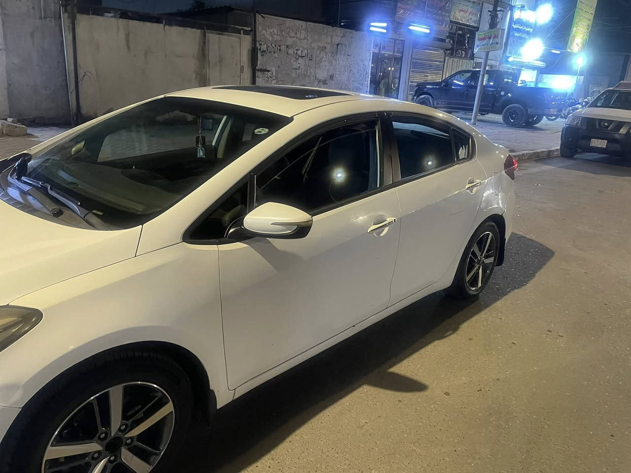 السلام عليكم
سيراتو ٢٠١٨ رقم أربيل سنوية باسمي.    
ماشية ١٨٧ الف
محرك 2000
فتحة وتحكمات 
كير ومحرك وتبريد شغال بشكل ممتاز
السعر ١١٩ وبيه مجال 
للتواصل ***********
