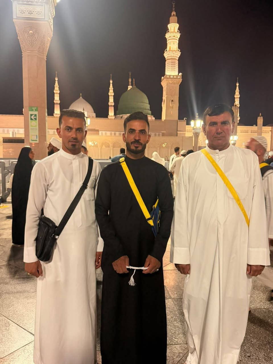 معتمري شركة الجبل الشامخ للحج والعمره ونقل المسافرين بأدارة اسماعيل الحاج حيال 
في مدينة رسول الله


**إذا كنت صاحب هذا الإعلان وتريد حذفه لأي سبب، رجاءا أرسل رسالة إلى الدعم الفني**