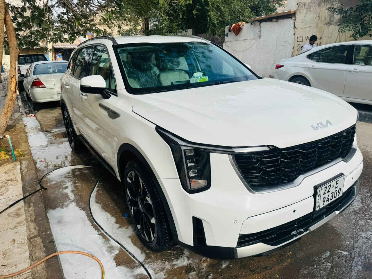 السلام عليكم
مكلف بالنشر
سورنتو 24
4سلندر   خليجي مكفولة نص مواصفات 
 كير كصبه او طرح  والسايد بريك بالرجل ماشية 42 الف رقم اربيل بأسم الشركة 
مكاني بصرة دور النفط
 السعر 265
للاستفسار اكثر
***********
