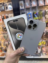 ايفون 15 برو ماكس ماستر ذاكرة 256  الجهاز مكفول من الفتح والتصليح السع...