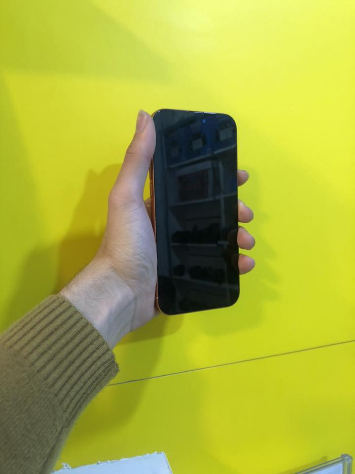 نسخه ال امارتيه ١٧برو ماكس دبل خط نموذج ZA ذاكره ١تيره زلخ مابي غراضه كامله شلع لبيع بسعر مناسب مستعجل لستفسار *********** رجاء المايعجبهً منشور اعبره 
 ويا عدسات حمايه اصليات +كفر اصلي
