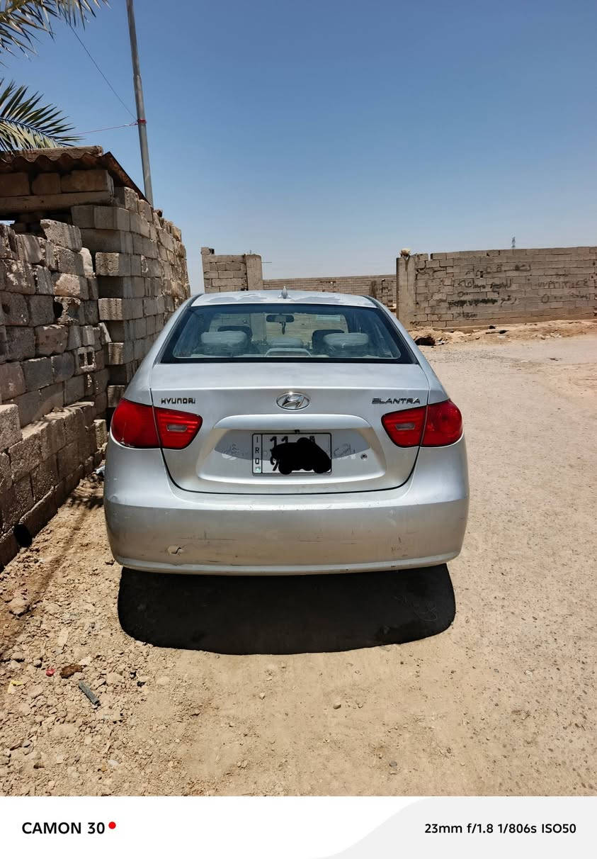 السلام عليكم سيارة النترة الفين 2009وارد امريكي ضررها جاملق مدون دواخل والثاني تبديل تخم تاير جديد تبريد ثلج مكينة 2000بسمي تحويل مباشر رقم نكليزي مكاني بغداد تقاطع النهروان السعر95بيهة مجال ***********//***********
