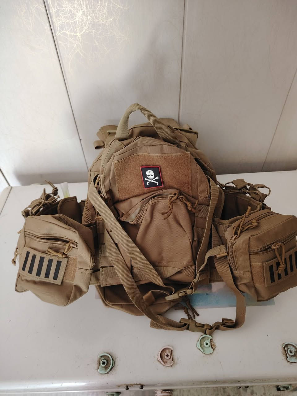 سلام عليكم  للبيع درع كامل هوة والكماليات  جديد ومامستخدمم ابددد شرط النضافة
واكو نطاق هم جديد ماستخدم 
بسطال مريح طبي قياس 44 جديد استخدام قليل
ويوجد بدلة سوداء غير مستخدمة
***********
