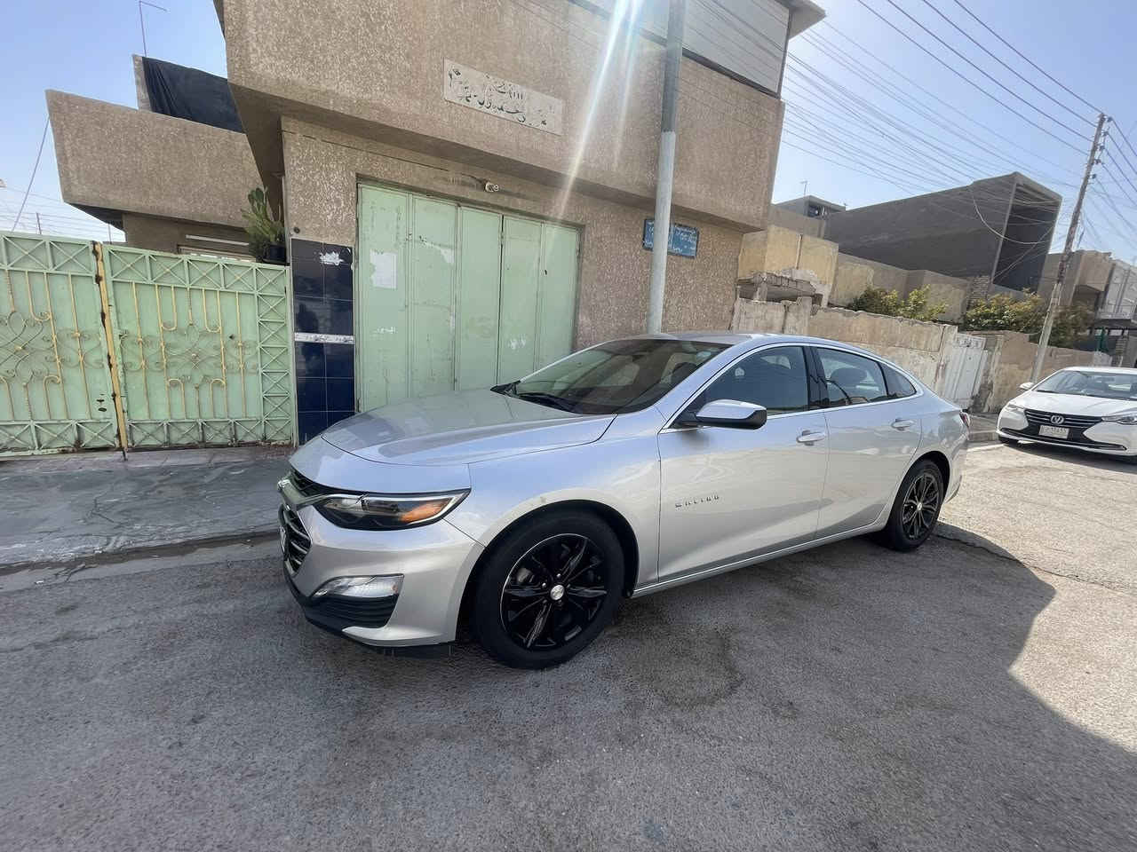 السلام عليكم ماليبو 2022 LT 1500 تيربو
حادث قطعه واحده فقط بنيد شطح ومبدل نفس اللون ماواصل للمكينه
ولا الراديتر يعني بلادي مالتها ولا دواخل ولا لغود فقط شطح وصور الحادث موجوده 
باقي السياره كفاله من كشر وكير ومكينه
والسياره نضيفه مابيها چيك مشتغل 
مواصفات معروفه تبرين قطعتين 
كامره شاشه ماشيه 62 ميل مابيها اي نواقص
رقم اربيل بأسمي السعر 135 بيها مجال بسيط 
العنوان شهداء البياع ***********
