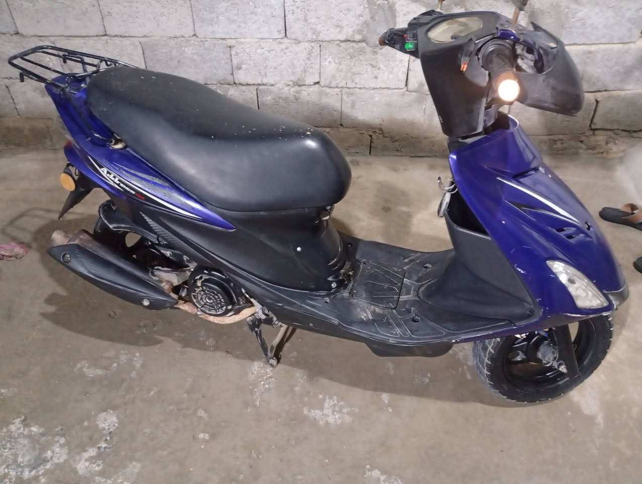 سلام عليكم دراجه ماكس ادرس دراجه فول بريك امامي خلفي كهربائيات كامله محرك فول تخم  تاير دراجه متصرف عليه ربع متوازي عله بيعتهه 350وبيهه مجال بصيط مكاني مكتب بيروت الرحمه بعقوبه ***********
