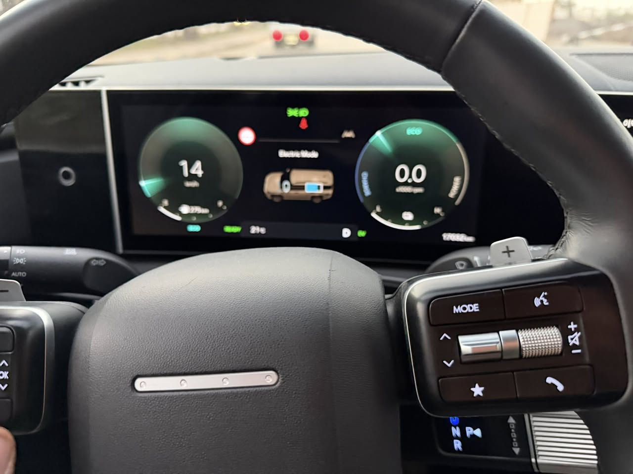 سلام عليكم 
للبيع سنتافي شكل جديد 
موديل 2024
وارد كوري 
كفاله عامه 
فول عدا الفتحه 
تحديد مسار 
تشغيل عن بعد 
كشنات تدفئه تبريد 
كامره 360
ماشيه 16
مكينه 200 تيربو 
رقم بغداد مداور ثاني يوم 
شراي يتصل 
***********
