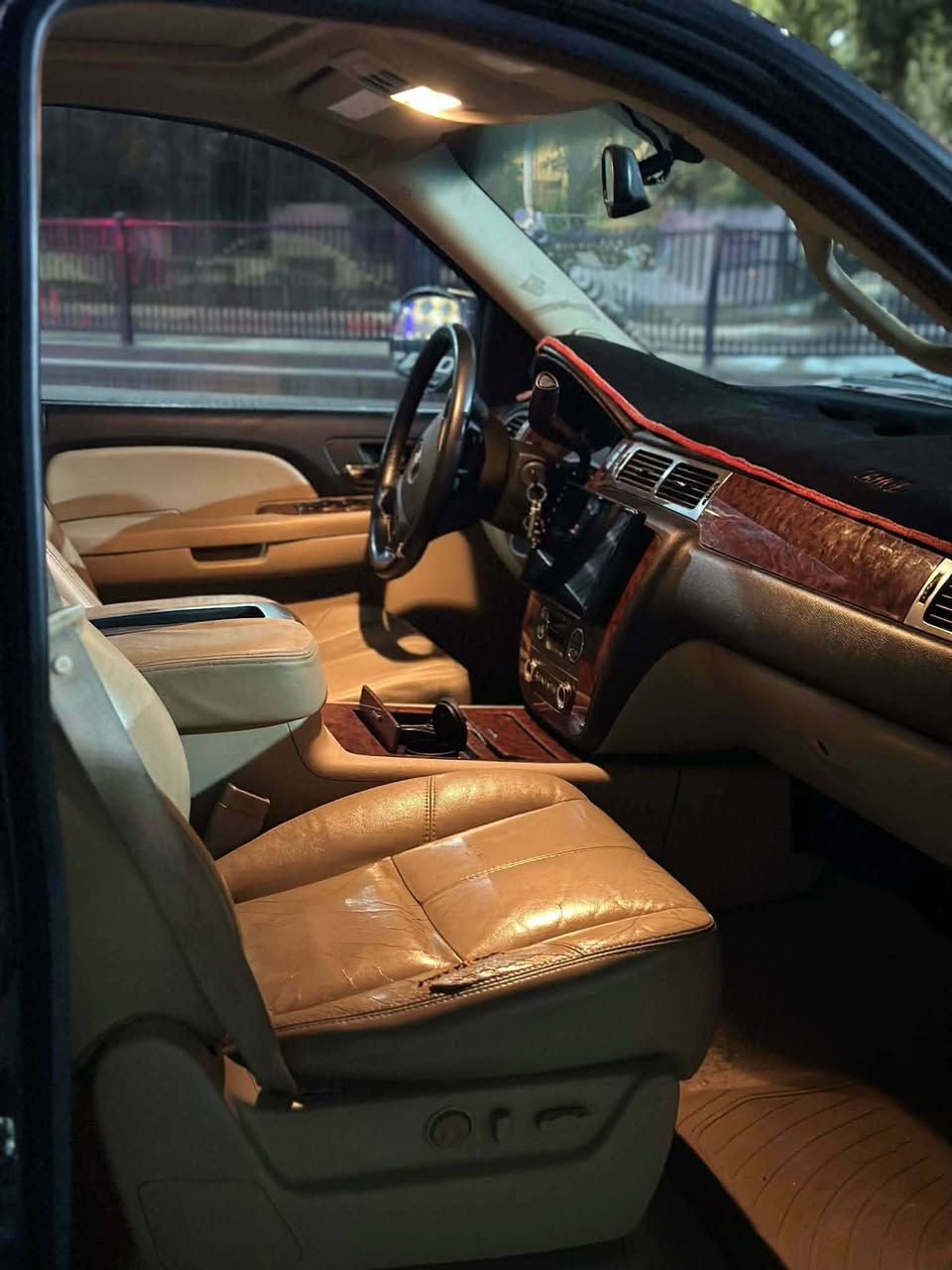 السلام عليكم تاهو مديل ٢٠٠٨ سياره مكفوله كفاله عامه فول مواصفات LTZ  كشنات في اي في السياره حيل حلوه كير مكينه تبريد تخم تاير صدر جديد كشنات كهرباء الماكن واسط كوت السعر ٩٠ وبيها مجال


**إذا كنت صاحب هذا الإعلان وتريد حذفه لأي سبب، رجاءا أرسل رسالة إلى الدعم الفني**