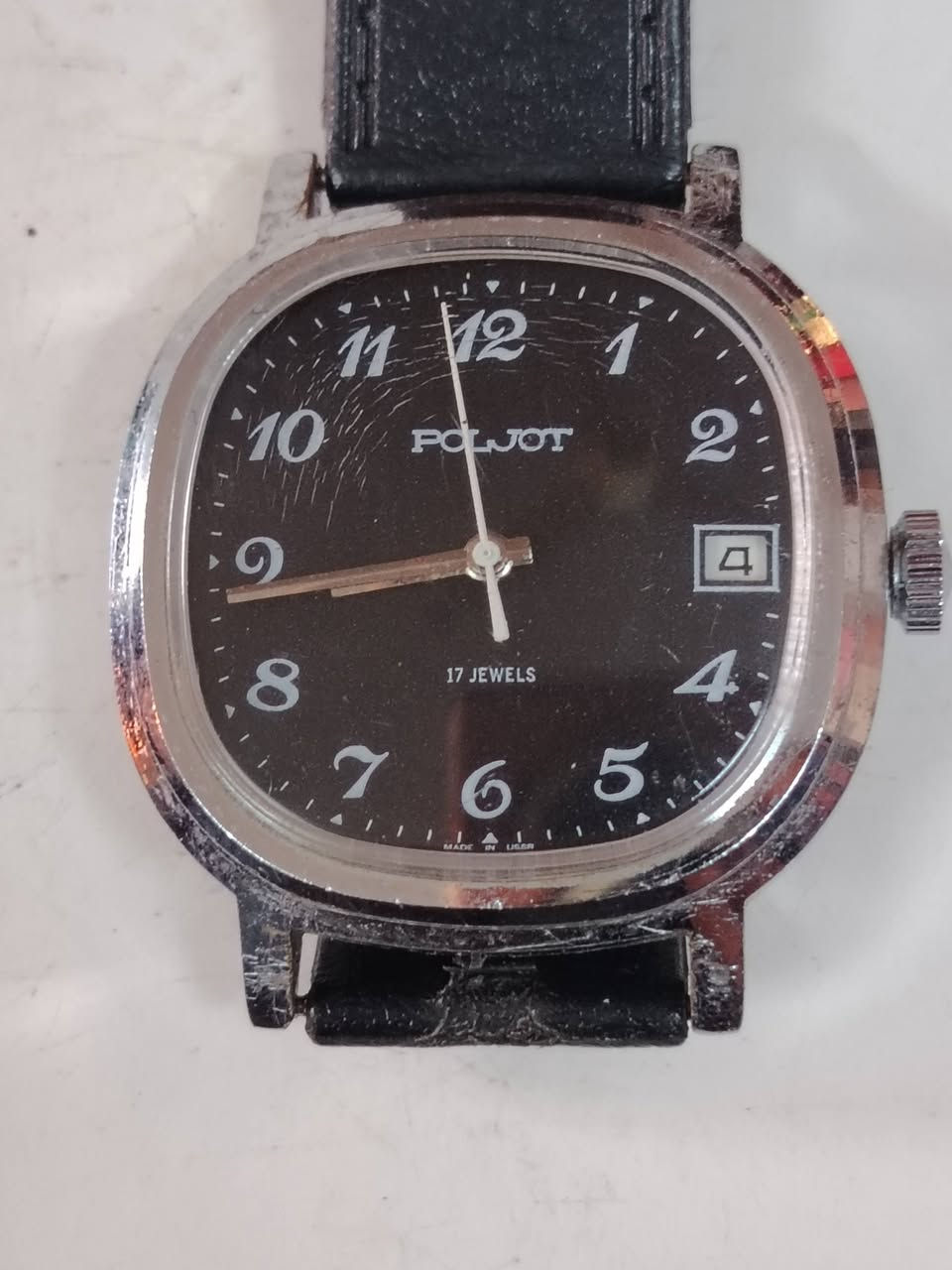 ساعات للبيع سويسري اويابانية كل ساعه أوسعرها دزلي صورة الساعة الي تريدها ادزلك السعر يوجد توصيل كل المحافضات
***********
***********
