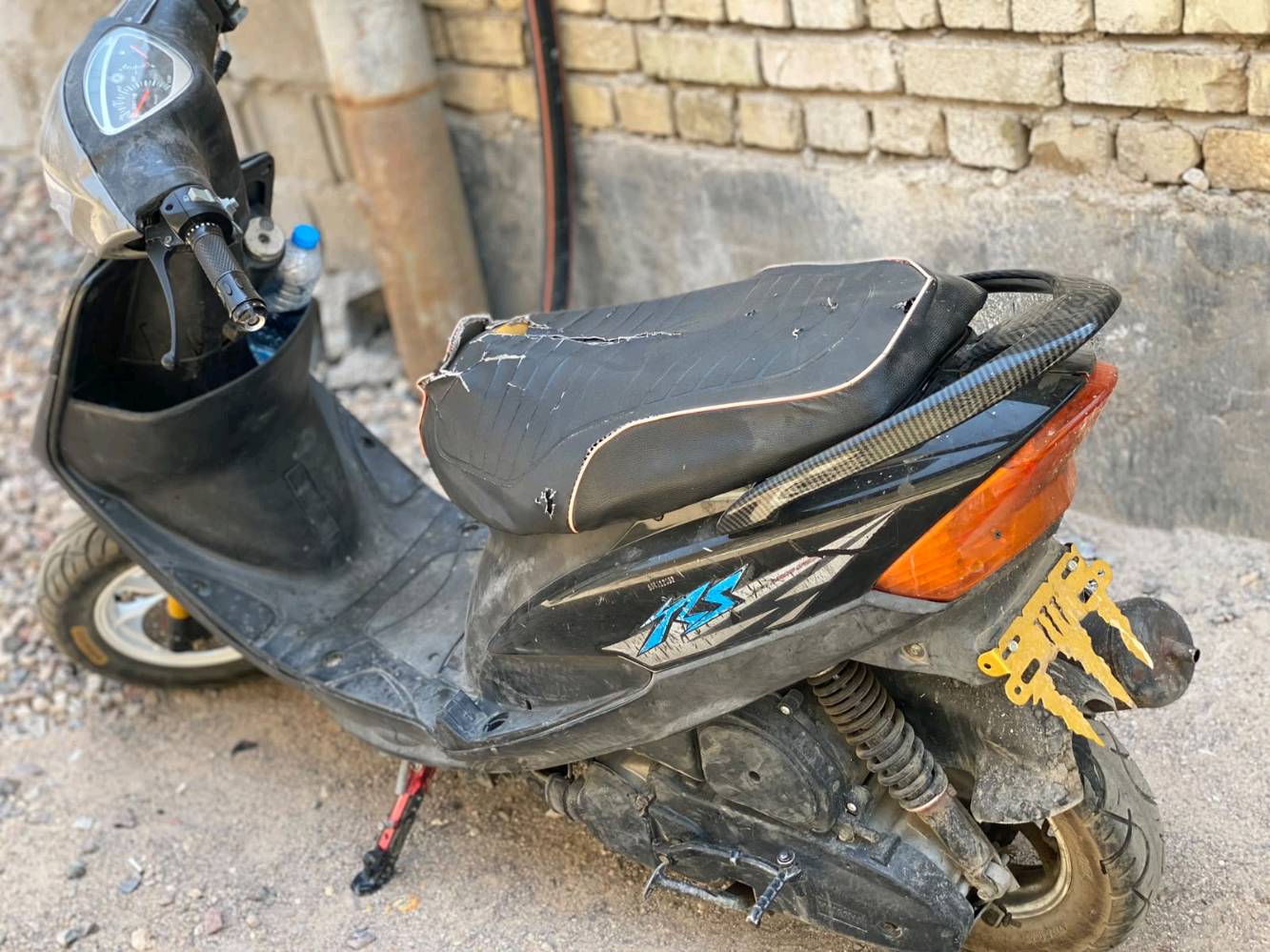 ماكس للبيع نضيفة كلشي شغال بيهة السعر 650 الف وبيهة مجال قلليل حگ الجيةمكاني ابو الخصيب سراجي 