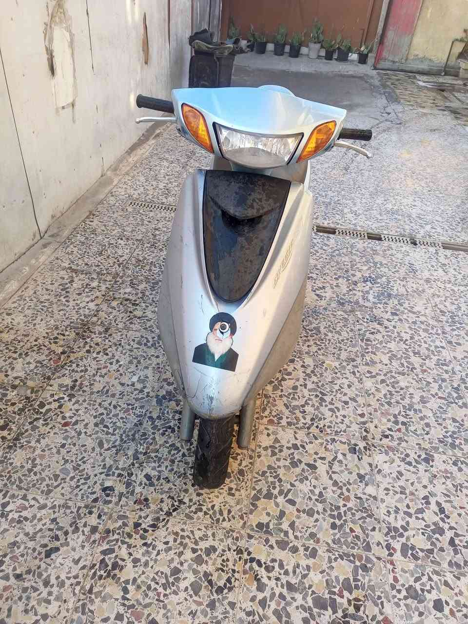 سلام عليكم دراجه بريس مكينه مفتوحه بس خير من الله مكينه غرسه لا تنقيص لا تبخير نكره سلف سعر 600 وبيه مجال رقمي ***********
