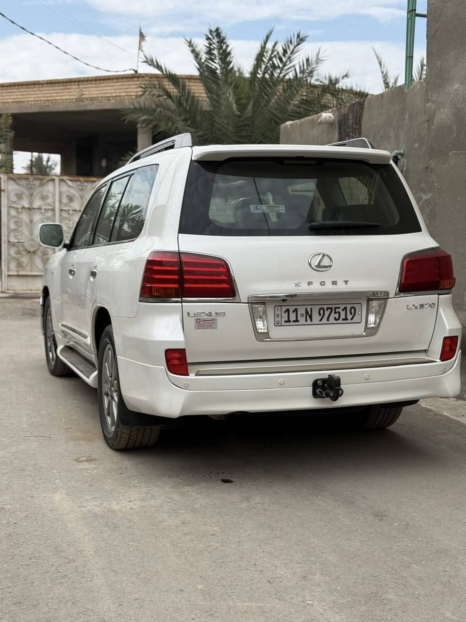 السلام عليكم
⸻

🖤🚘 لكزس 2011  🚘🖤

▪️ كفالة عامة
▪️ مكينة وكير مكفولين بالكامل
▪️ الممشى: 114 ألف كم حقيقي
▪️ وارد خليجي
▪️ سيارة نظيفة جدًا

📞 للاستفسار:
0771 613 8492
0781 565 4100
