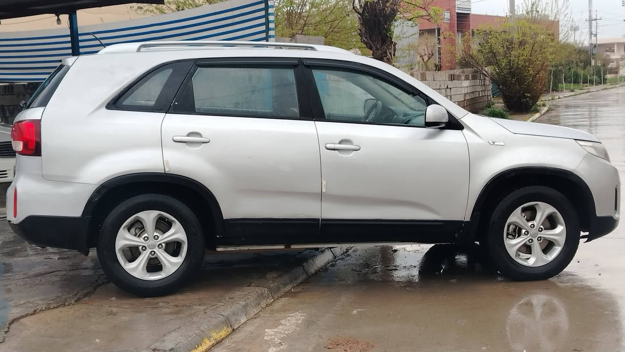 کیا سۆرینتۆ 2014 بڕاوە
4 بستن بەنزین کۆد کراو 

58 گەڵا و کەمێک مەجال ***********
