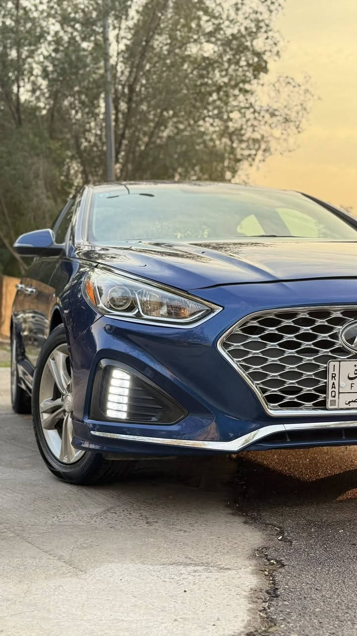 سوناتا امريكي موديل 2018
بيها ٣ قطع رش بدون معجون بدون دواخل 
مكينه ٢٤٠٠ 
ماشيه ٧٠ الف 
كير مكينه حداديه لغد وشاصي كله كفاله 
ايرباكات كله سليمه 
فول مواصفات عدا الفتحه 
بصمه دخول ذكي 
رادارات جانبيه اماميه 
تحديد مسار 
توقف ذاتي 
مانع انزلاق نزول منحدرات 
مرايه اوتودم 
كرسي كهرباء 
مقاعد تدفئه 
اشاير بالمري 
فول تحكم ستيرن 
شاشه ابل كار 
كامره دواره 
مودات قياده ٣ انضمه 
السياره كلش جديده ونضيفه ع ايدي صدر تايرات منضومه بانزين تدفئه تبريد كله جديد رقم بغداد مشروع وطني مكاني بغداد 
السعر ١٢٨ مجال قليل 
***********
