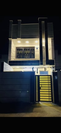 بيت 90 متر بناء حديث 2025  طابقين ونص يحتوي على استقبال وصالة داخليه و...