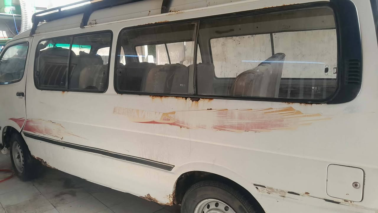 فتون موديل 10 رقم واسط احمر اتكفل لك بس براعي مالي شغل بغرامه محرك ونجي كير عادي سعرها 15 وبيها مجال شرايه اتصل ***********
