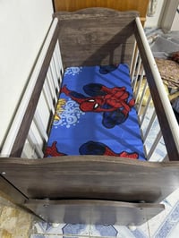 سرير أطفال هزاز • جرارة تحتاج براغي • بغداد جميلة