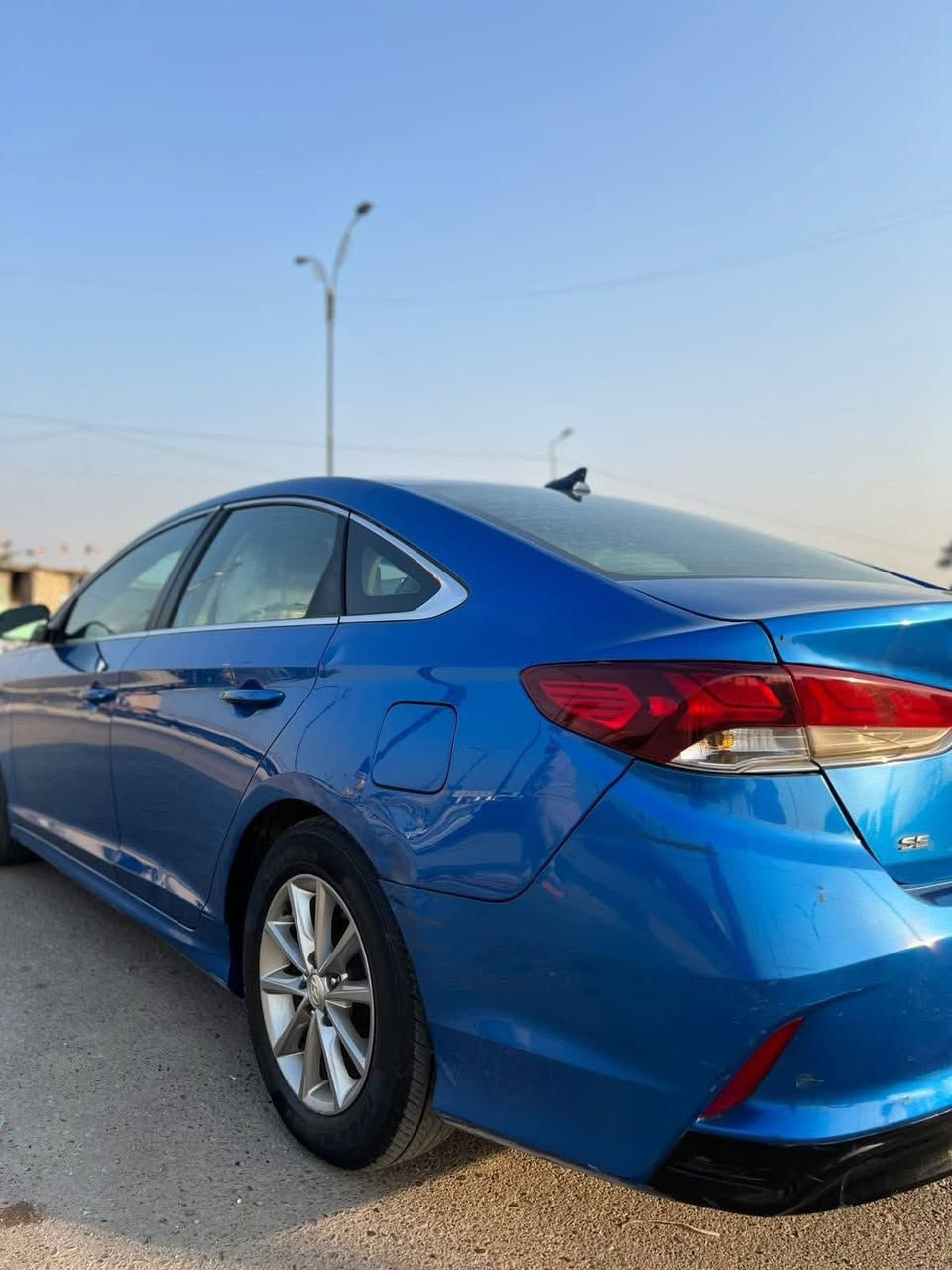 سوناتا موديل 2018محرك 2.4امريكي
ماشة 93m
كير 6نمر 
حادثها جاملغ ايسر امامي سرقة
باقي السيارة مكفولة 
استخدام شخصي 
سعر 130بي مجال بسيط
***********
