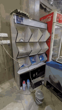 عارضة كرزات للبيع النوع التركي الخشب الثقيل 
جديده للبيع 
العنوان الاعضميه شارع قاسم ابو الكص 
للاستفسار ***********
