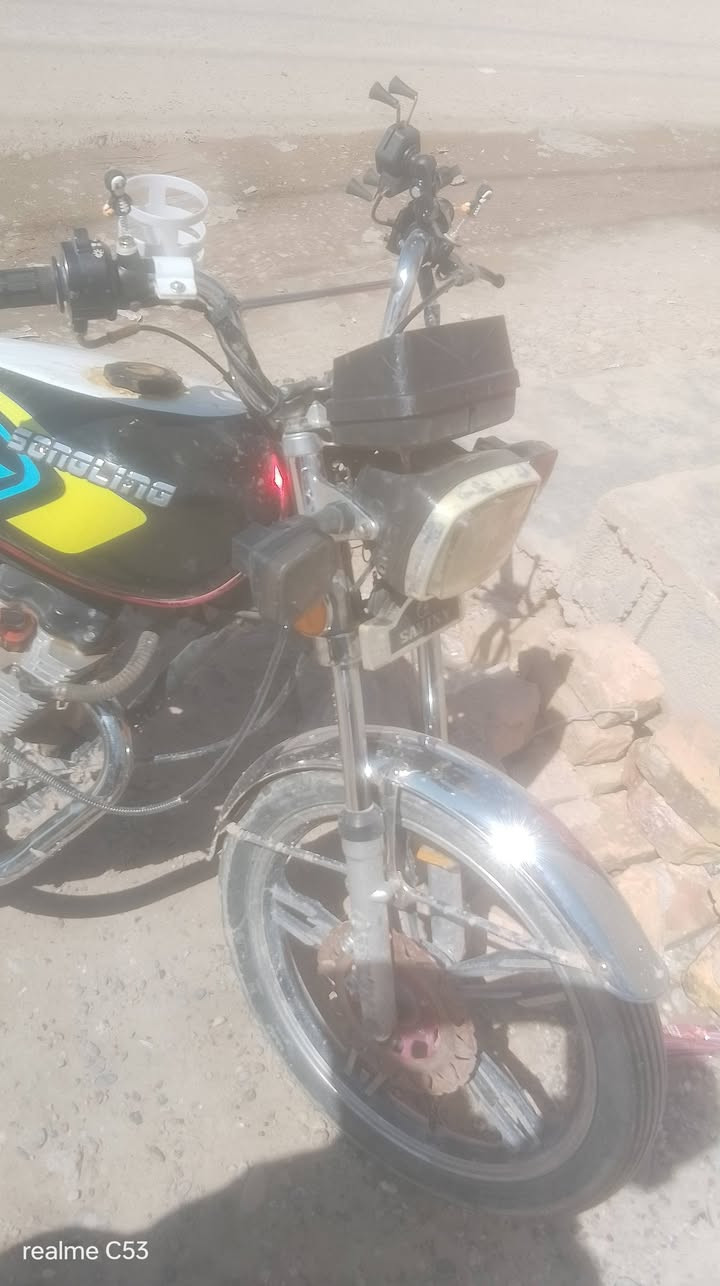 دراجة يراني 23 كله شغاله 350 و بيه مجال


**إذا كنت صاحب هذا الإعلان وتريد حذفه لأي سبب، رجاءا أرسل رسالة إلى الدعم الفني**