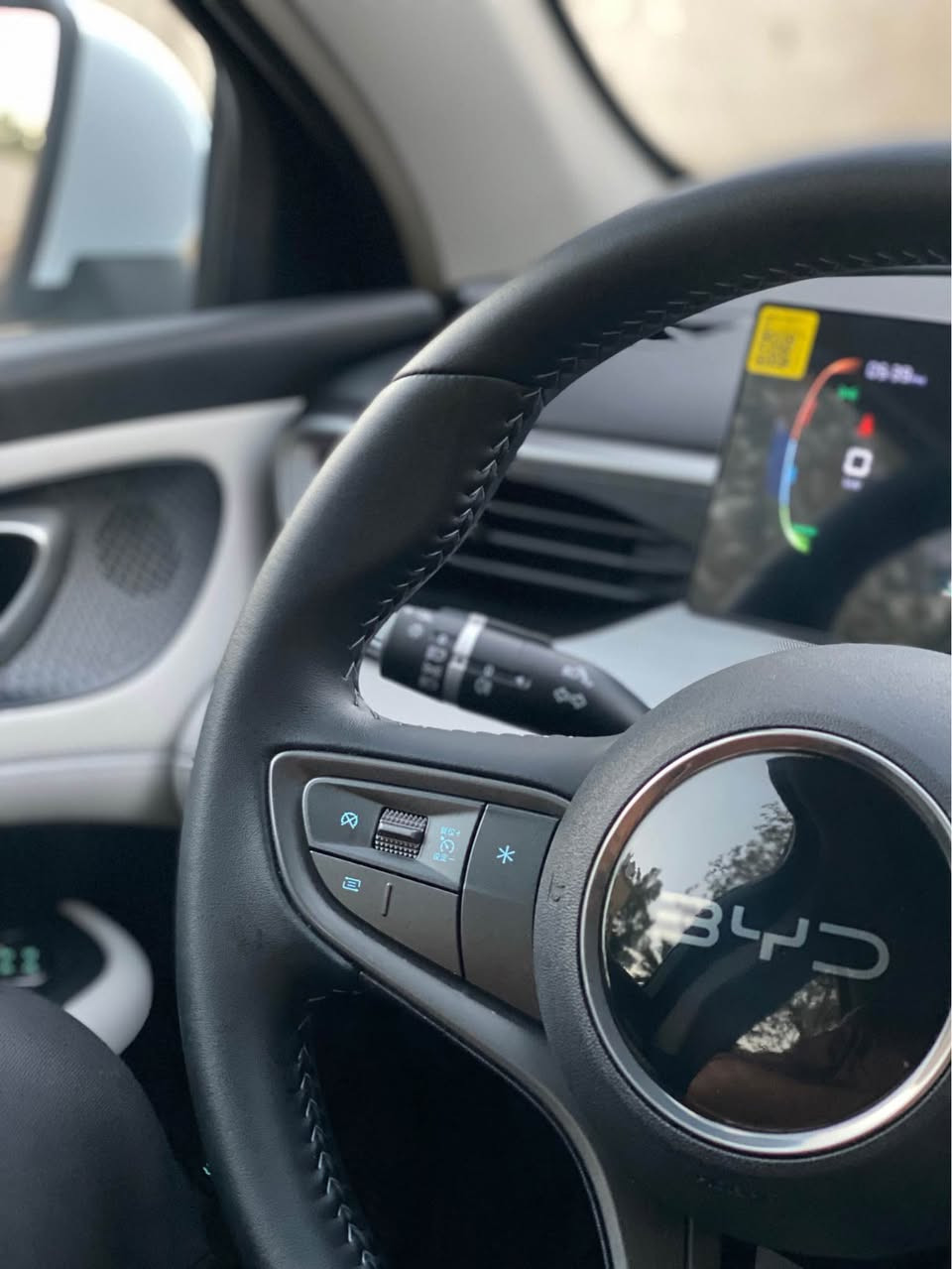 سلام عليكم 
للبيع او مراوس 
BYD  سيل 5 
ماشيل 10 km
كفاله عامه 
*********** بغداد, العراق
