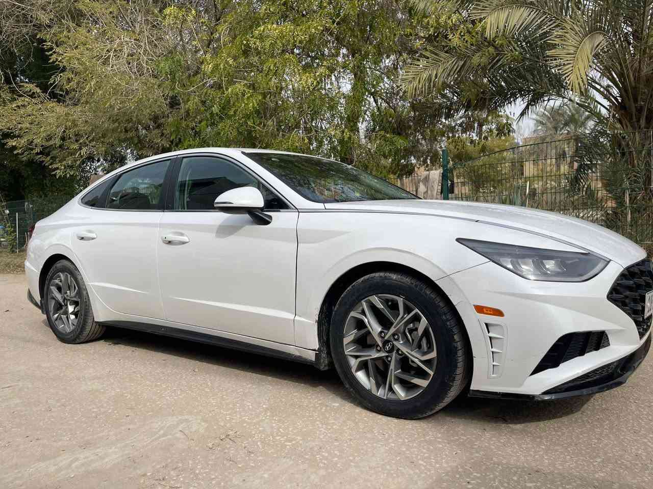للبيع هيونداي سوناتا 2023
وارد امريكي حادث دعامية
بدون صبغ بدون ايرباك 
رقم بابل دولي
** المواصفات **  🏅🥇
🔹 بصمة دخول ذكي تشغيل عن بعد 
🔸 رادار تحديد مسار مثبت سرعه 
🔸شاشة/كاميرا خلفية 
🔸 تبريد قطعتين مناخ منفصل 
🔸لايت LED امامي خلفي
🔸 كشنات كهرباء - تدفئة 
🔸 تحكم ستيرن جهتين
🔸 اشاير مري
🔸حساسات أمامية وخلفية 
🔸 أنظمة قيادة متعددة 
🔹 باقي المواصفات موضحة بالصور 
الضرر.. دعاميه فقط 
الموقع - بابل الحله 
للاستفسار الاتصال على الرقم 
***********
