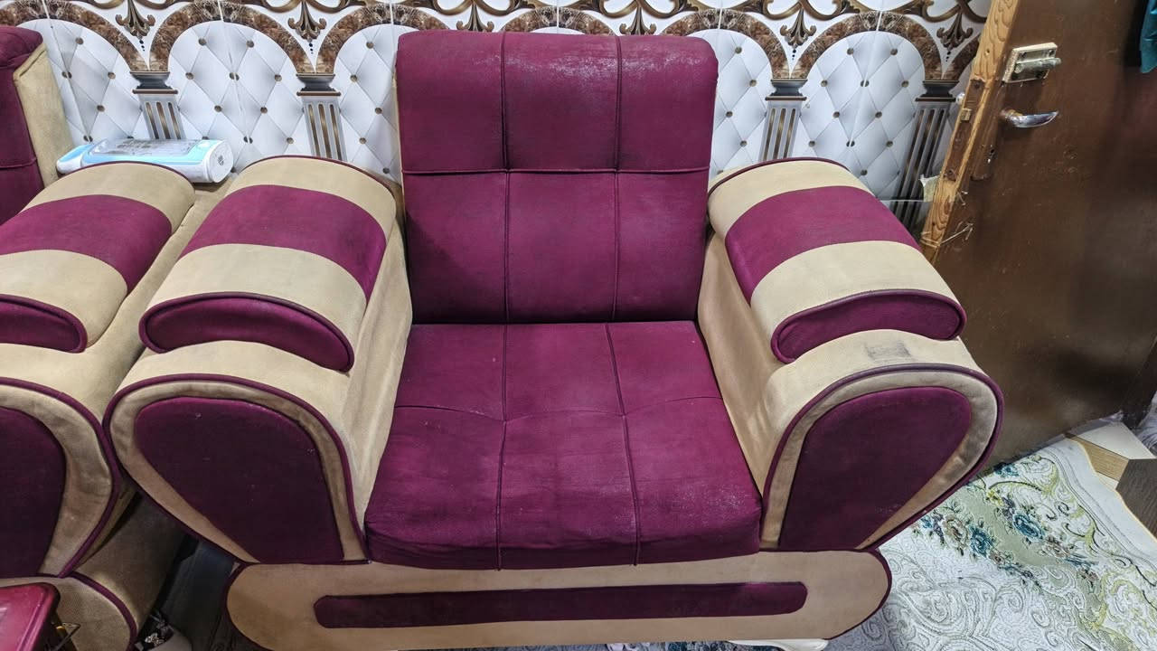 تخم قنفات للبيع نظيف جدا السعر ٣٠٠ مكاني البصرة القبلة ***********
