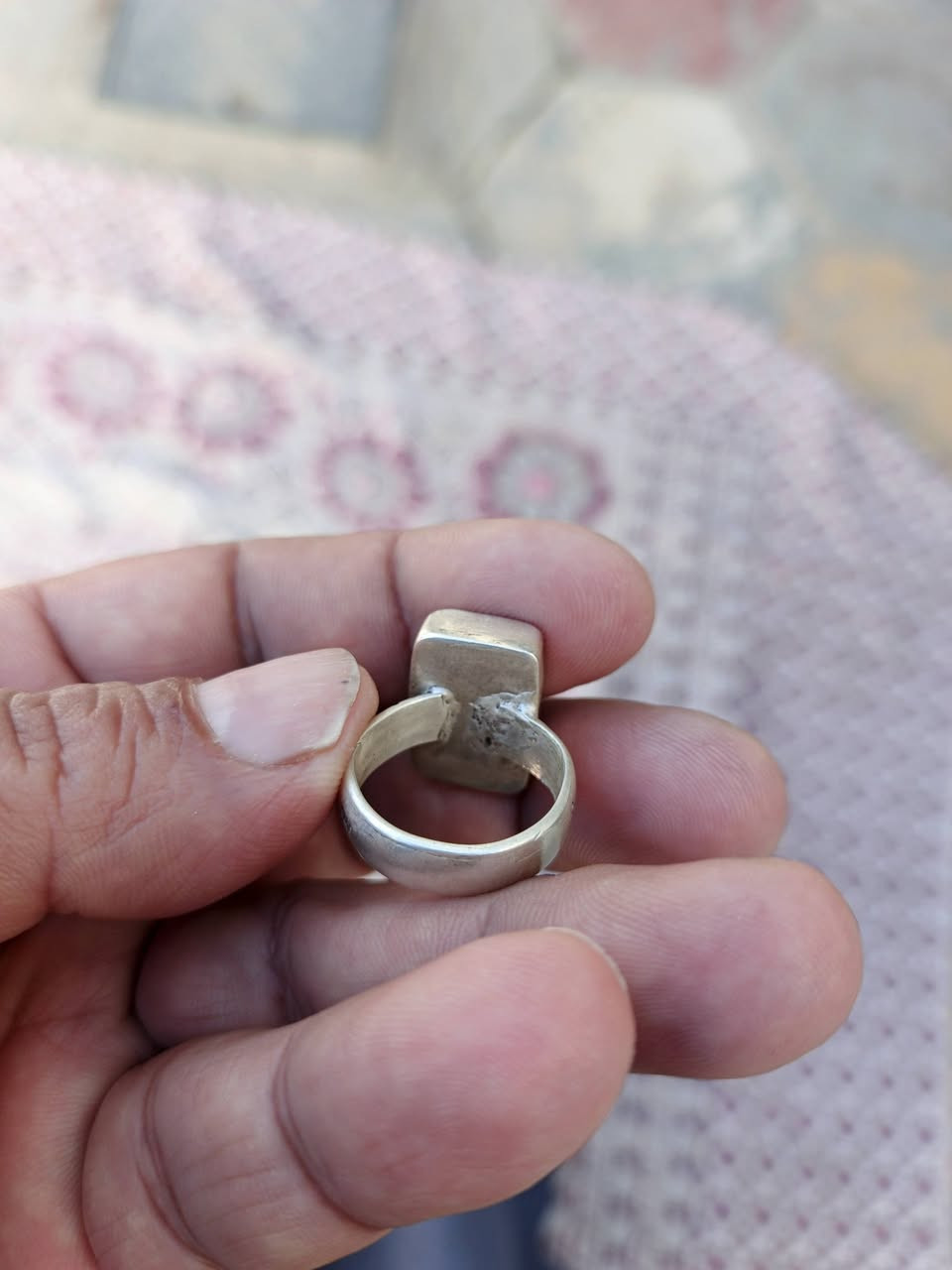 خاتم يماني قديم حجره وصياغة للييع أو المراوس


**إذا كنت صاحب هذا الإعلان وتريد حذفه لأي سبب، رجاءا أرسل رسالة إلى الدعم الفني**