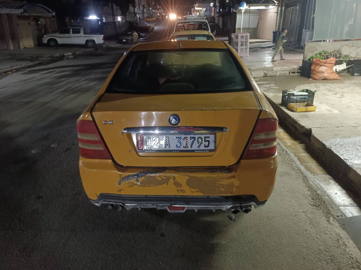 سلام عليكم
سي كي 2012 
بدون ضرر تلقيطات تكسي فقط 
محرك اوكير شرط 
هيئه غرامات صفر
رقم مسطرة بسمي 
كهربائيات شغاله كامل 
سياره شرطه من كل شي 

سعر 37 

*********** موصل, نينوى
