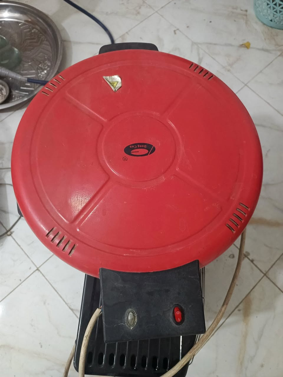 غراض بيت للبيع طباخ كريازي اوثلاجه كريازي اوتنور كهربائي وافراش اثري دي 4@4 اوزوليه3@4 للاستفسار *********** بي واتساب
