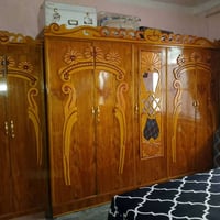 غرفة للبيع • قفل