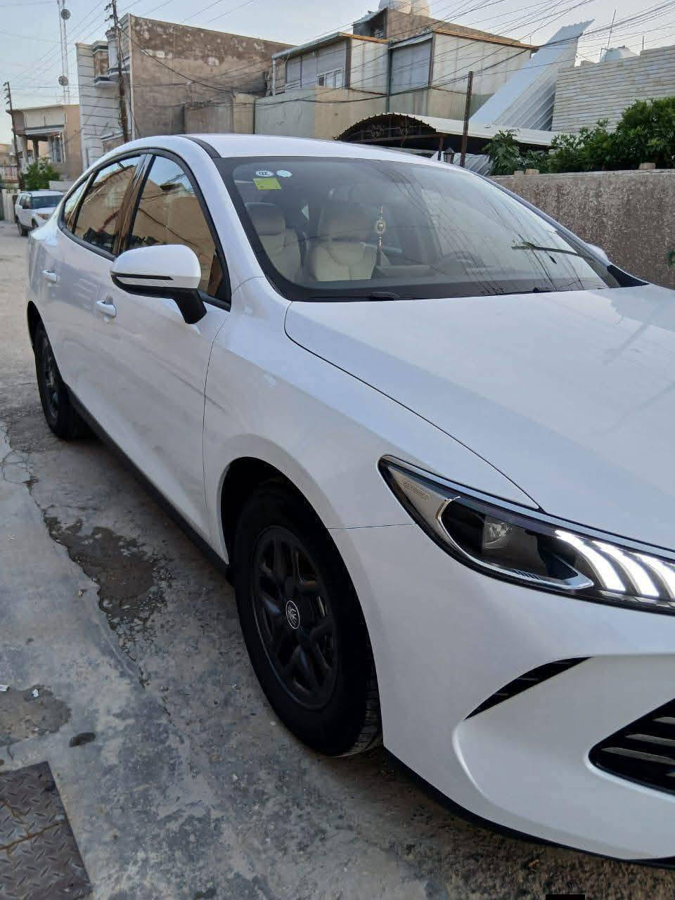 بي وادي  جن بلص  2025  داخل ابيض مو زيتوني عدد 2 ☑️
🛑 الأولى زيرو الف كيلو فقط مرقم بغداد رقم حلو مميز✅

🛑الثانية مستخدم عداد كيلو متر/ 11 ألف كسر زيرو☑️

💢 مكفولات كفاله عامه ✅✔️☑️

بلكن هايبرد  ثلاث انظمه هايبرد + بانزين  شحن ذاتي + شحن خارجي تمشيك2200  كيلو سعه خزان الوقود 65 لتر 

ملاحظه شاحنه اصليه وكارت + فوم معالج اطار 

🔥مثبت لوحات سنويه باسمي 🔥

عنوان /  بغداد الشعب شارع العام الدولي 

💥محرك يعمل لشحن البطاريه فقط  1500 هجين ثلاث انظمه شحن ذاتي + هايبرد + شحن خارجي☑️ 
💥داخل جلد ابيض لونين  بطاين بوب جلد ابيض واسود ✅ 
💥دركة دي جلد وحياكه ☑️ 
💥بكلايت لد خليه ✅ 
💥بصمه +كارت ☑️ 
💥هاندر بريك بصمه اوتو هولد✅ 
💥كيجات شاشه ☑️ 
💥شاشه كبيره تبريد شاشه✅ 
💥لايت ليد لايت اوتو  + لد صباحي☑️ 
💥اشاير مري✅ 
💥تبريد قطعتين ☑️ 
💥ويل كب اسود بلادي حجم 16 ✅ 
💥ايرباك عدد 10☑️ 

الاتصال ☎️ 

***********📞
