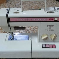 مكينة خياطة • فيها مجال