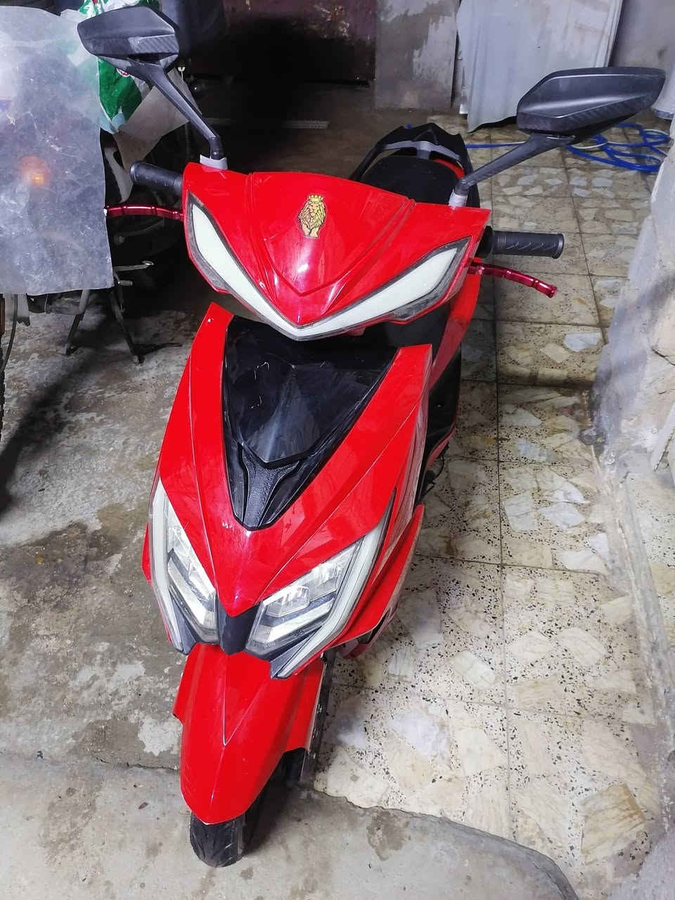 سلام  عليكم دراجه شحن  سكنس  6 بطاريات نضيفه كهربايات كله شغاله  السعر 600 وبيه مجال بسيط 
العنوان شعله  اي ستفسار هاذ الرقم ***********
